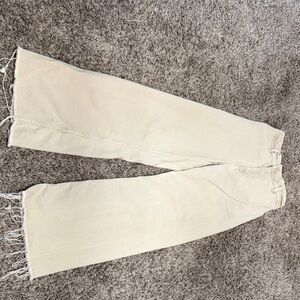 Zara High Rise Women Jeans in Cream